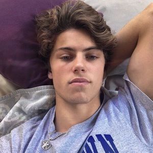 Meet your Posher, Isaac